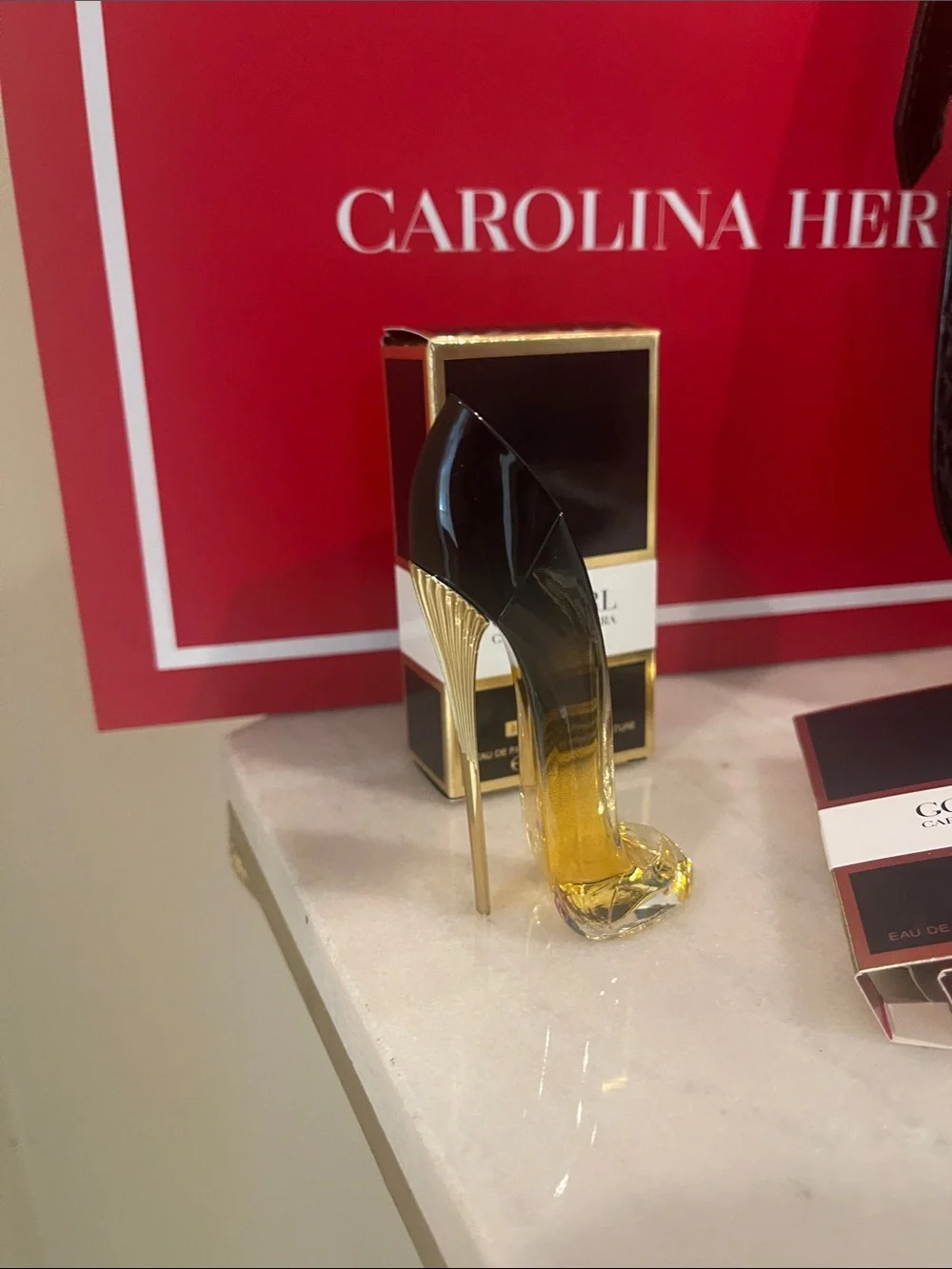 Carolina Herrera Black Mesh Shoulder Bag And Jasmine Absolute Fragrance